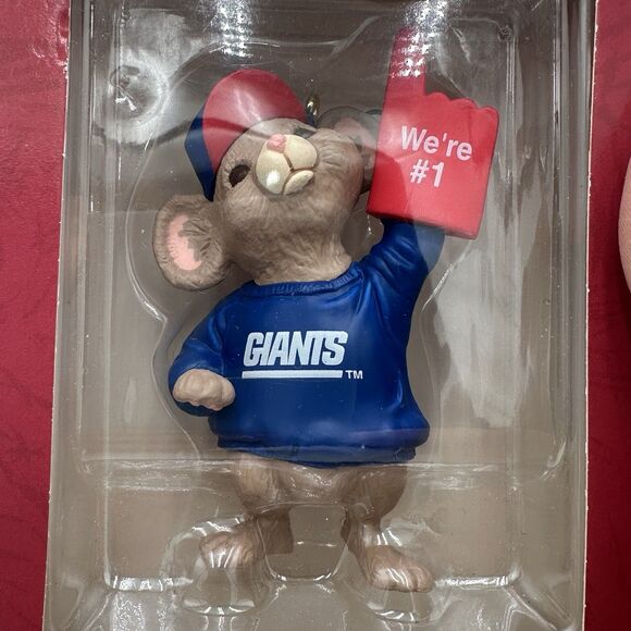 Vintage 1996 Hallmark Team NFL New York Giants Mouse Christmas Tree Ornament - Picture 2 of 4